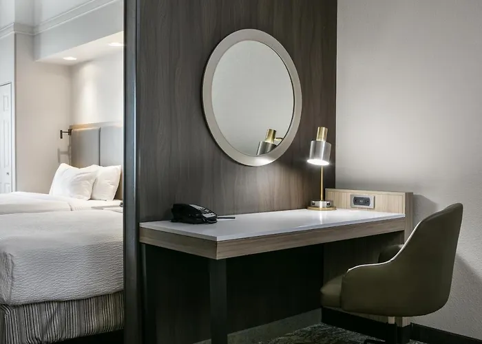 Springhill By Marriott Hotel 3*