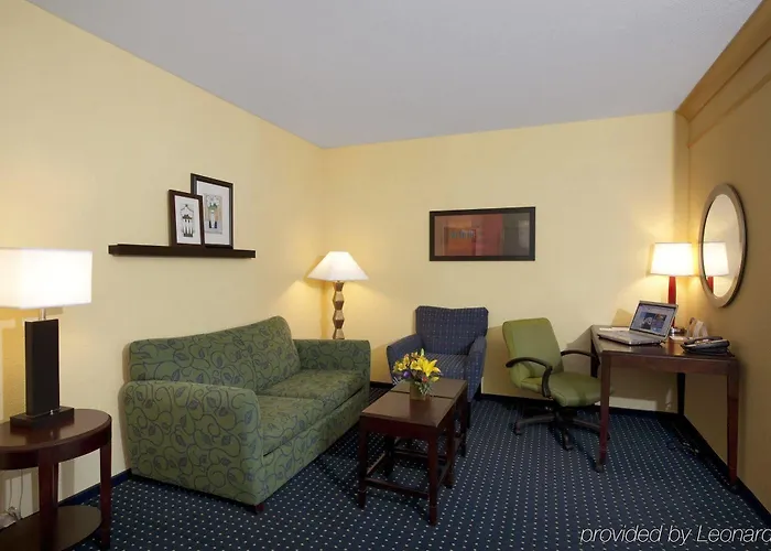 Springhill By Marriott 3*