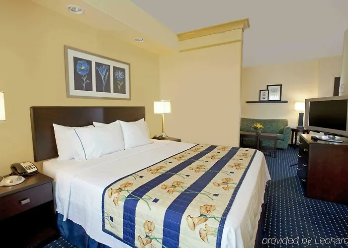 Springhill By Marriott 3*